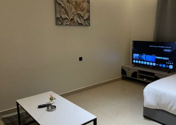 استديو بسرير ماستر