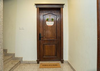شقة بصالة وغرفة نوم