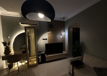 استديو بسرير ماستر وجلسة 