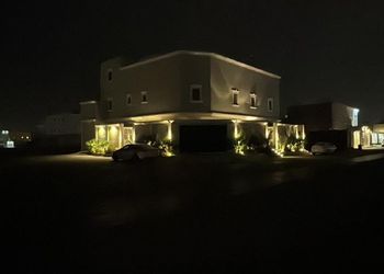 استديو هادئ بدخول ذاتي 
