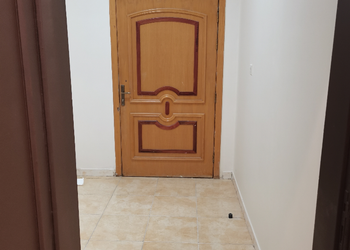 استديو بسرير ماستر وجلسة 