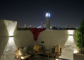 استديو بسرير مريح وجلسة خارجية 