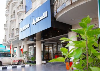 شقة بغرفتين نوم وتلفزيون ذكي
