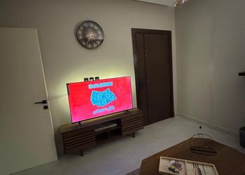 شقة بغرفة نوم وصاله مريحه