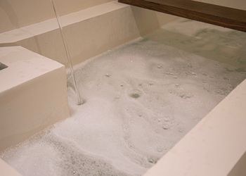استديو بسرير ماستر وجلسة جانبية
