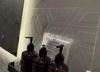 استديو فندقي راقي بجلسة جانبية 