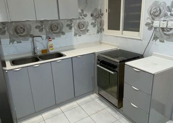 استراحة بمسطح اخضر ومجالس