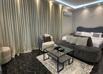 استديو بتصميم انيق ودخول ذاتي