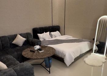 استديو هادئ بسرير ماستر
