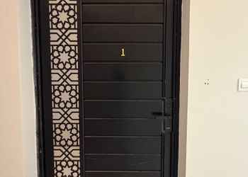 شقة بغرفتين نوم وصالة 