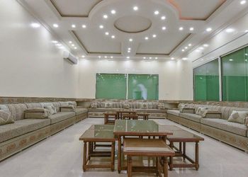 استراحة بملعب كرة قدم