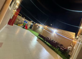 استراحة بمسطح اخضر 