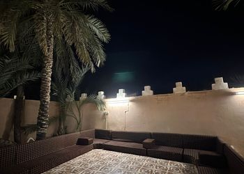 استراحة بغرفتين وصالة ومجلس