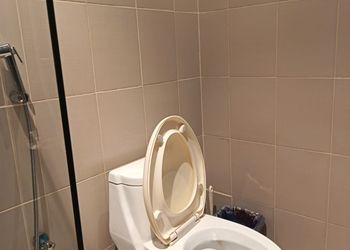 استديو بسرير ماستر وجلسة 