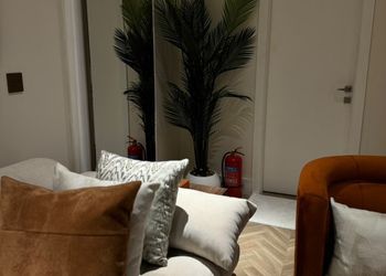 شقة بتصميم أنيق ودخول ذاتي 