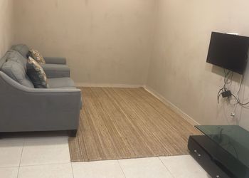 شقة بغرفتين نوم وصالة 
