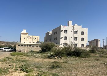 استديو بسريرين مفردة و أثاث مريح