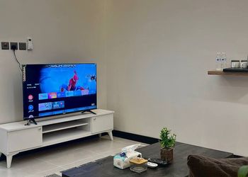 استديو بسرير ماستر وجلسة جانبية