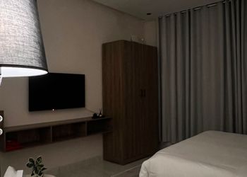 استديو هادئ بسرير ماستر