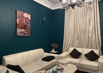 شقة بغرفة معيشة وغرفة نوم 