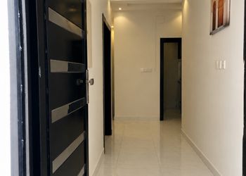 شقة بثلاث غرف نوم وصالة