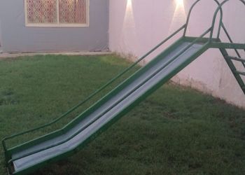 شاليه بغرفة بروجكتر ومسبح ومجلس
