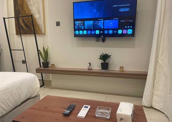 استديو بسرير ماستر