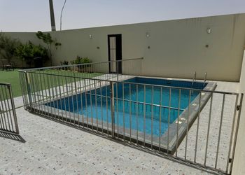 شاليه بمسبح خارجي