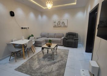 شقة بصالة وغرفتين نوم دخول ذاتي 