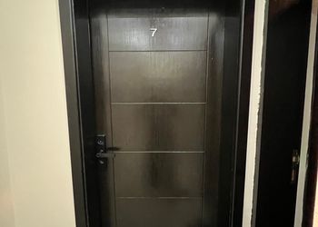 استديو بسرير ماستر وجلسة 