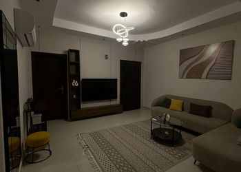 شقة بسرير ماستر 