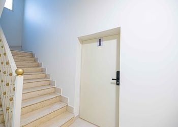 استديو بدخول ذاتي وتصميم أنيق 