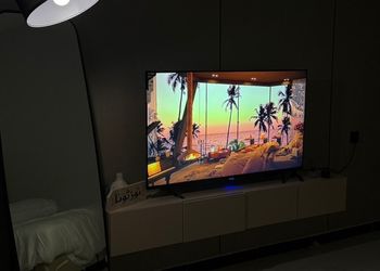 استديو هادئ بسرير ماستر