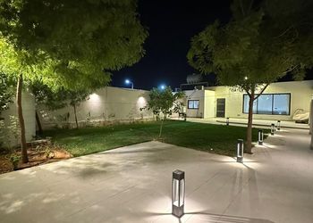 استراحة بمسطحات خضراء