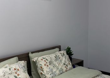 استديو بسرير ماستر وأثاث مريح