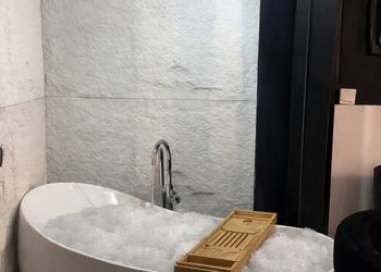 استديو هادئ بسرير ماستر 
