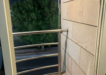 استديو بسرير ماستر