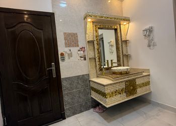 دور بمجلس واربع غرف نوم 