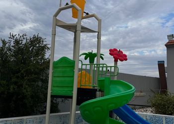 استراحة بألعاب مائية ومجالس 