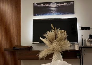 استديو بسرير ماستر وجلسة جانبية 