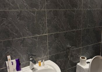 استديو هادئ بسرير ماستر