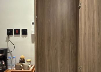 استديو بسرير ماستر وجلسة جانبية 
