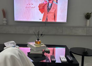 استديو بسرير ماستر وجلسة جانبية