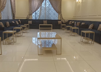 شاليه بمسطح اخضر وجلسة خارجية