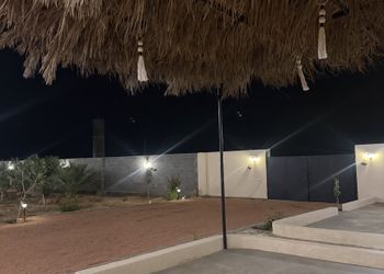 مزرعة باطلالة على الحديقة