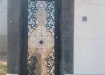 شاليه بمسبح داخلي