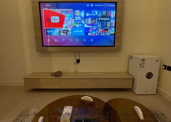 استديو بسرير ماستر وجلسة جانبية