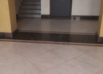 شقة بصالة وغرفتين نوم 