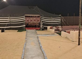 مخيم بركن شواء وملعب كرة طائرة