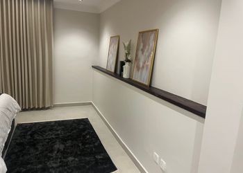استديو بسرير ماستر وجلسة جانبية